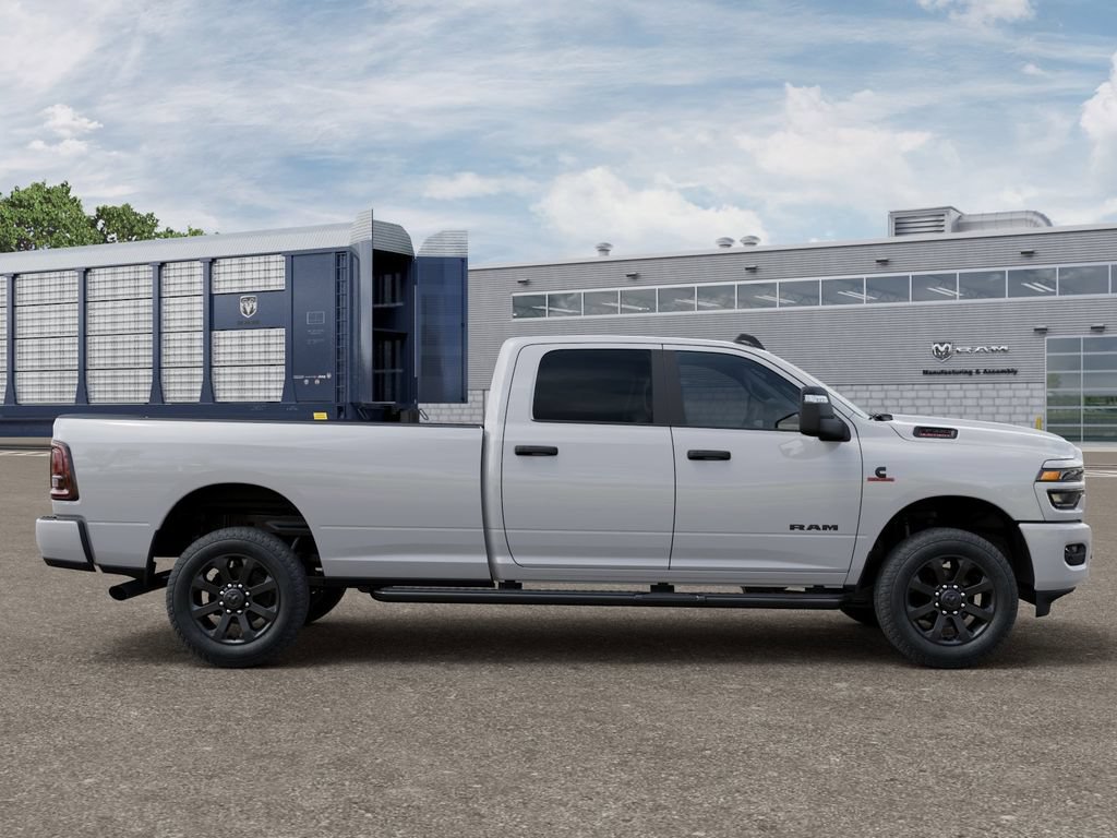New 2026 RAM 3500 Big Horn AWD/4WD image 21
