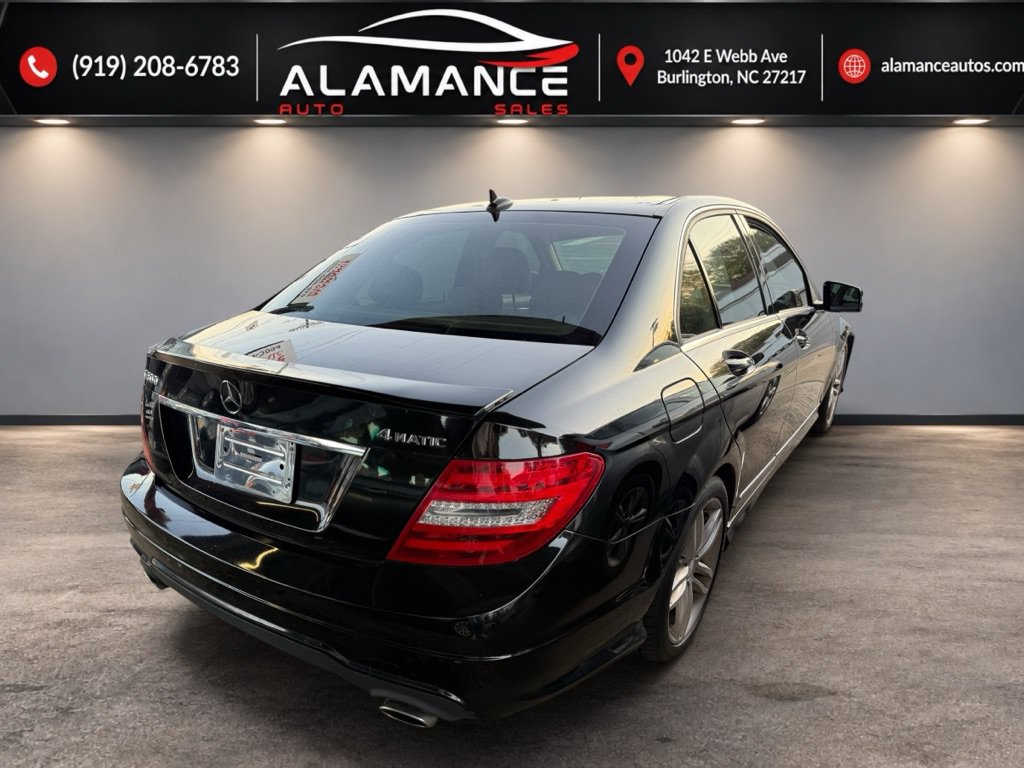 Used 2012 Mercedes-Benz C 300 4MATIC Sedan image 3