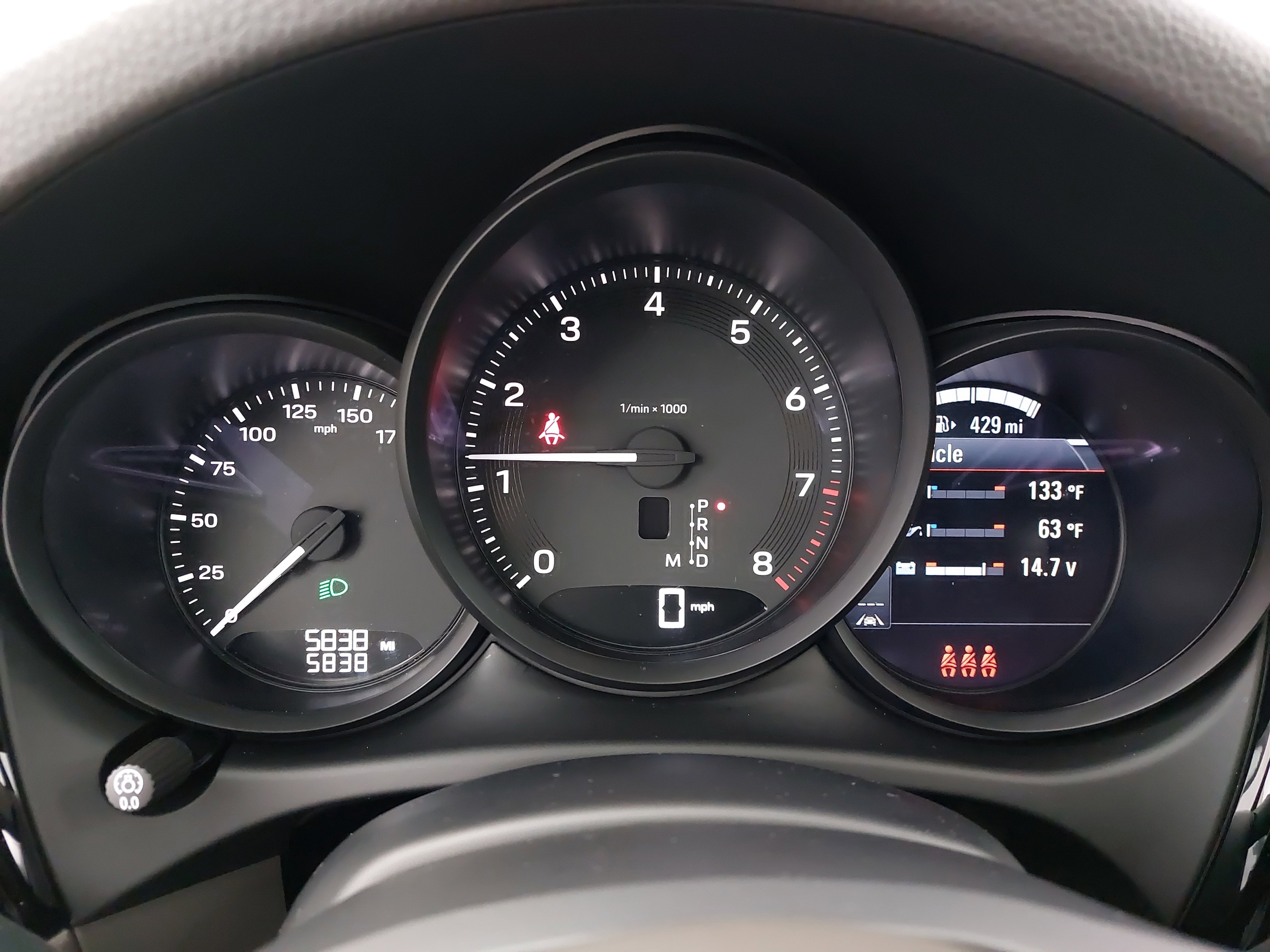 Used 2025 Porsche Macan image 21