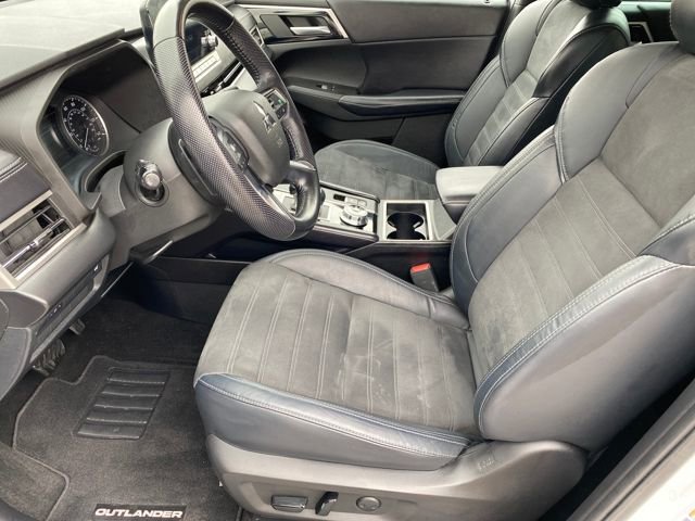 Used 2023 Mitsubishi Outlander SE image 10