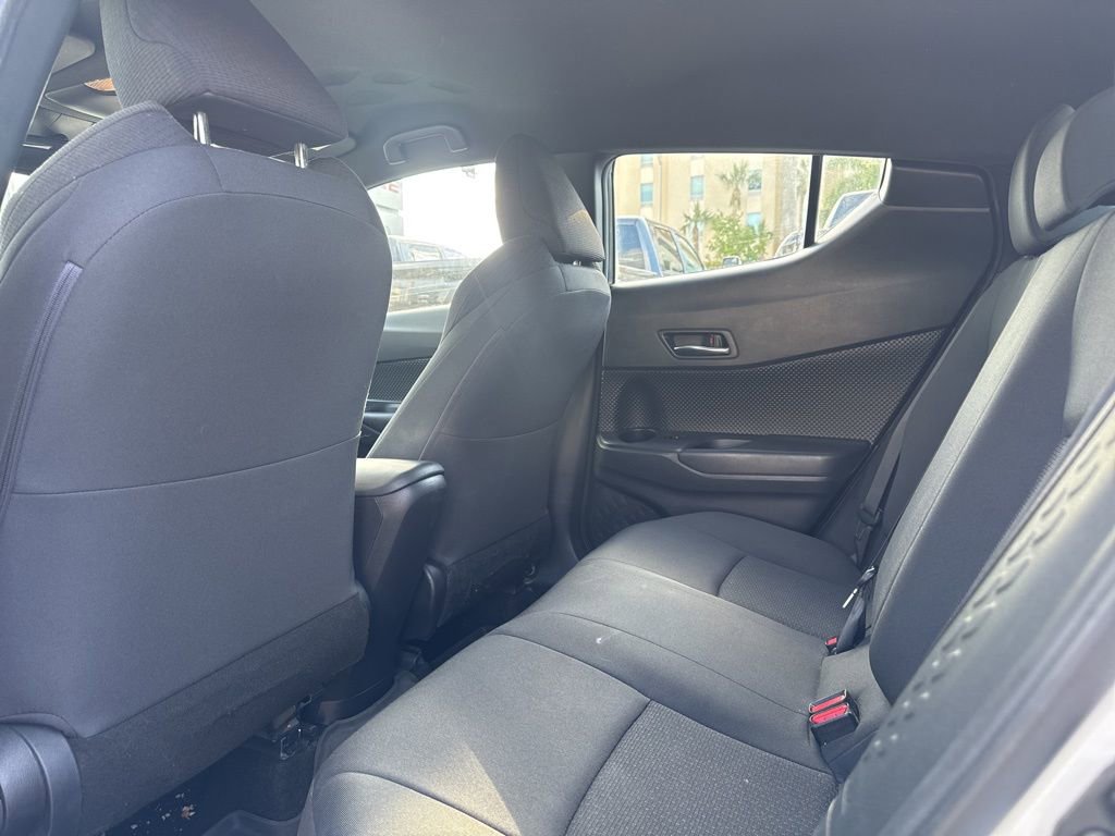 Used 2018 Toyota C-HR XLE image 7