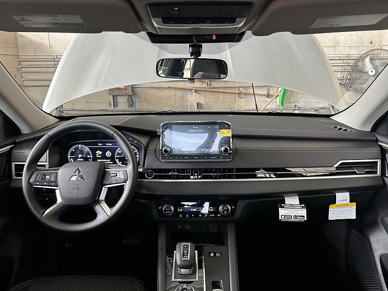 New 2025 Mitsubishi Outlander ES AWD/4WD image 23