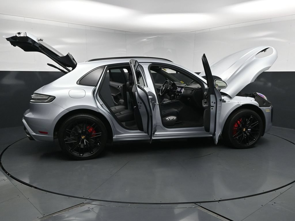New 2024 Porsche Macan GTS AWD/4WD image 33