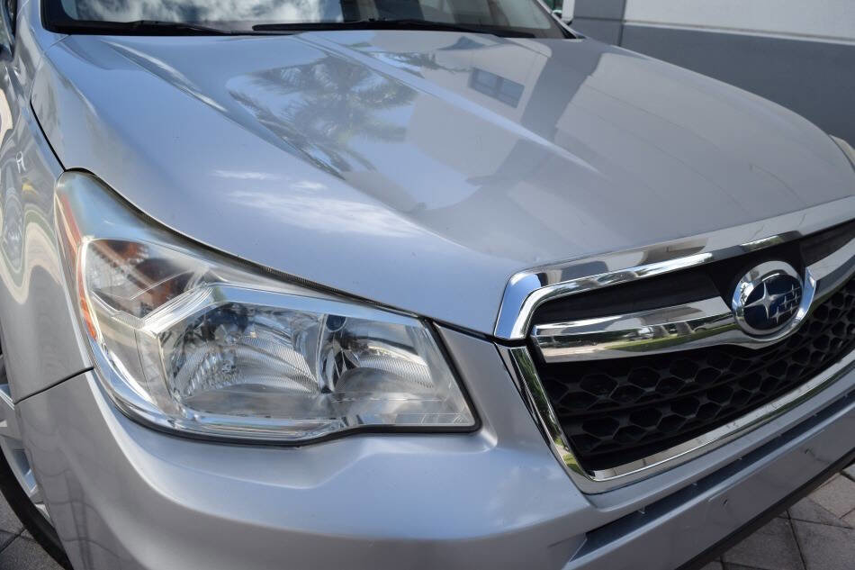Used 2015 Subaru Forester 2.5i Premium w/ All-Weather Package AWD/4WD image 10