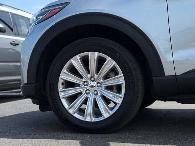 Used 2025 Ford Explorer Platinum w/ LUX Leather Package AWD/4WD image 49