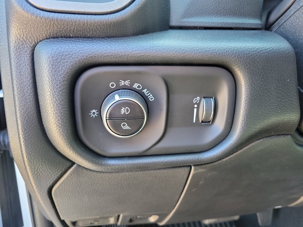 New 2026 RAM 2500 Tradesman AWD/4WD image 17