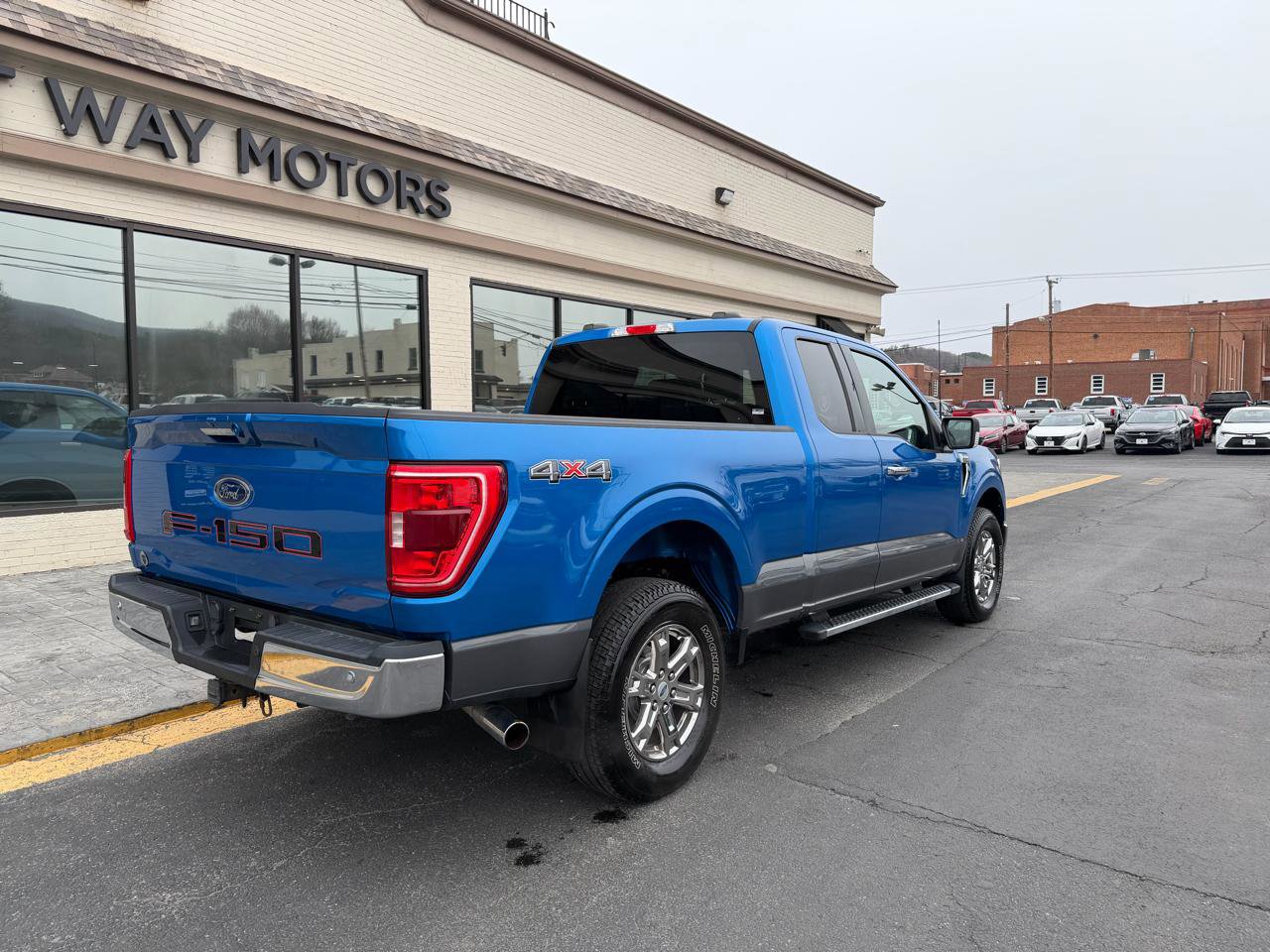 Used 2021 Ford F150 XLT w/ Equipment Group 302A High image 3