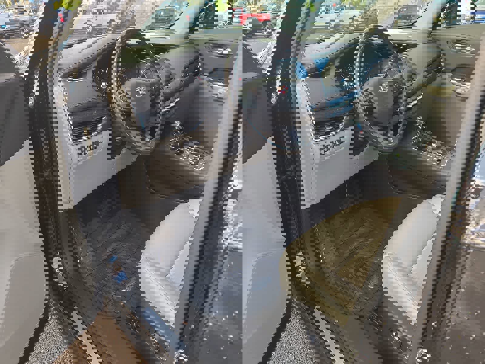 Used 2019 Cadillac XT4 Premium Luxury w/ Technology Package image 10