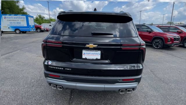 New 2026 Chevrolet Traverse LT w/ Sun and Wheel Package AWD/4WD image 9