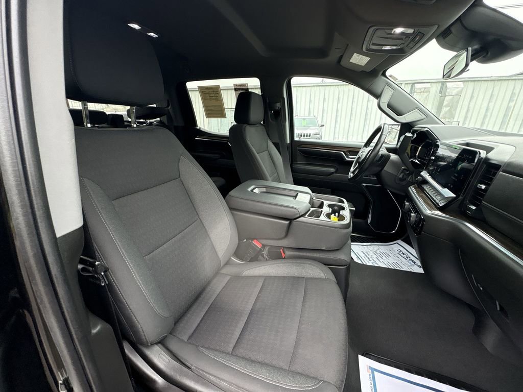 Used 2023 Chevrolet Silverado 1500 LT AWD/4WD image 24