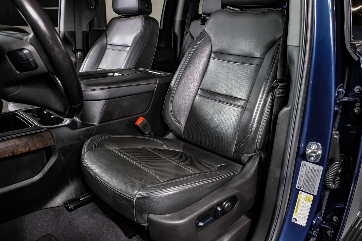 Used 2022 GMC Sierra 3500 Denali w/ Denali Ultimate Package AWD/4WD image 30