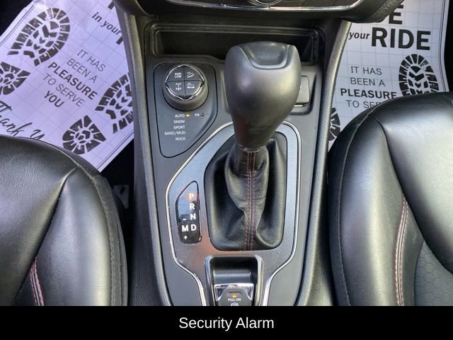 Used 2021 Jeep Cherokee Trailhawk w/ Sun, Sound & Nav Group image 14