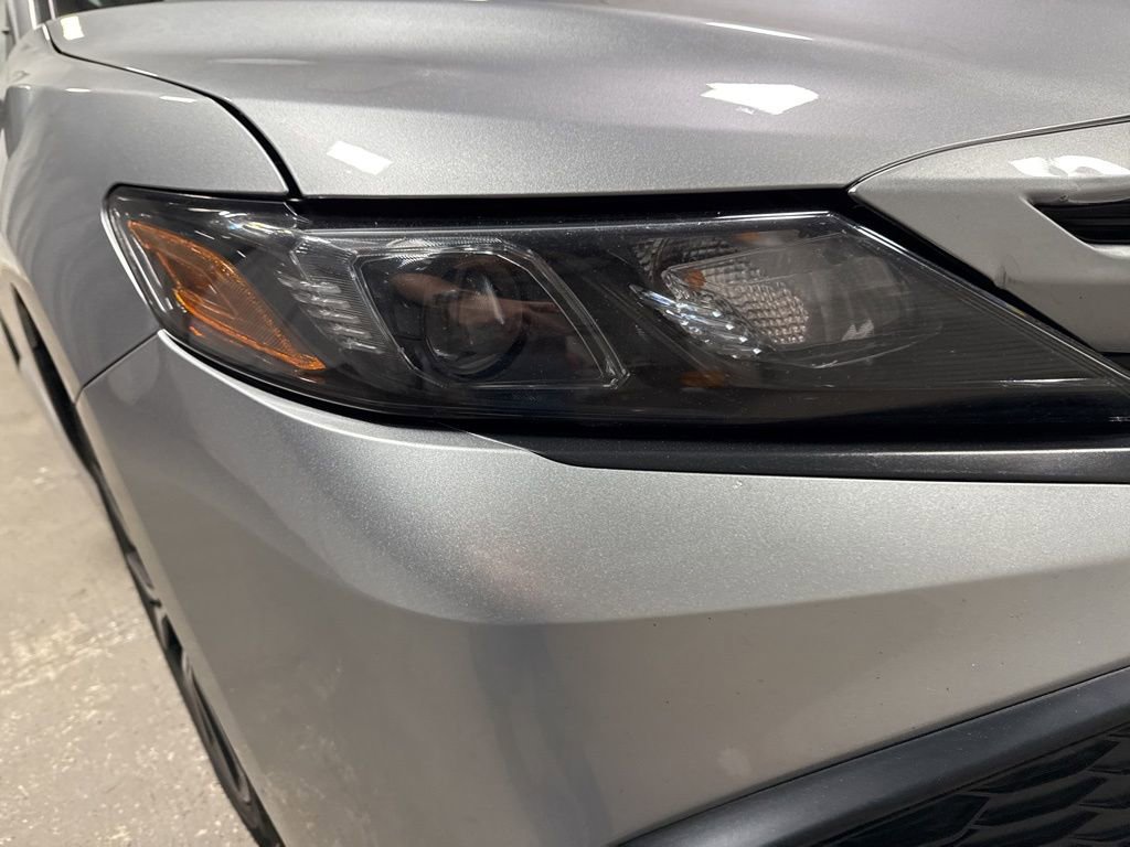 Used 2024 Toyota Camry SE image 33