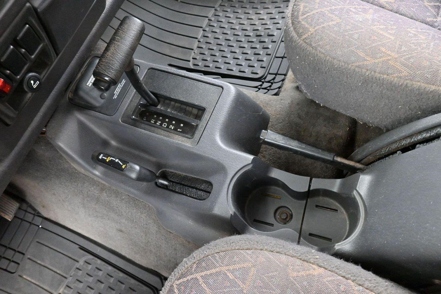 Used 2002 Jeep Wrangler X AWD/4WD image 19