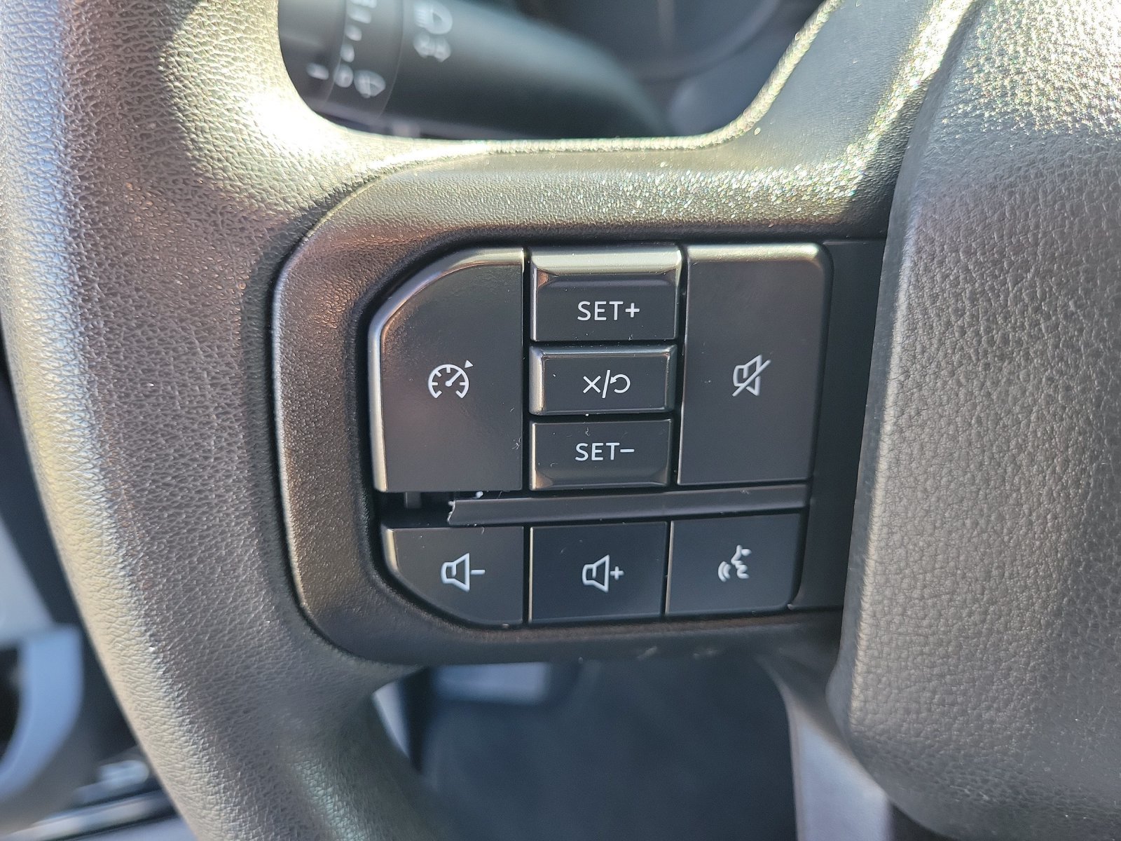 Used 2023 Ford F250 XL w/ STX Appearance Package AWD/4WD image 18