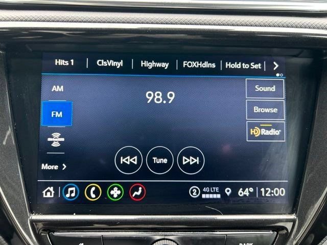 Used 2021 Chevrolet TrailBlazer RS w/ Technology Package FWD image 22