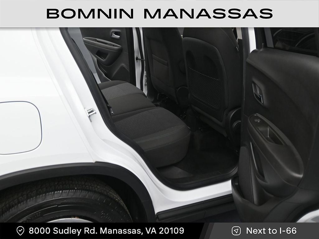 Used 2016 Chevrolet Trax LS image 17