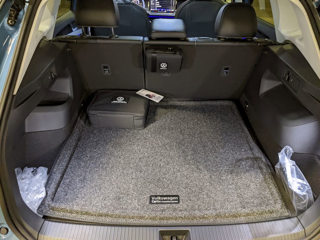 New 2026 Volkswagen Tiguan SE AWD/4WD image 25