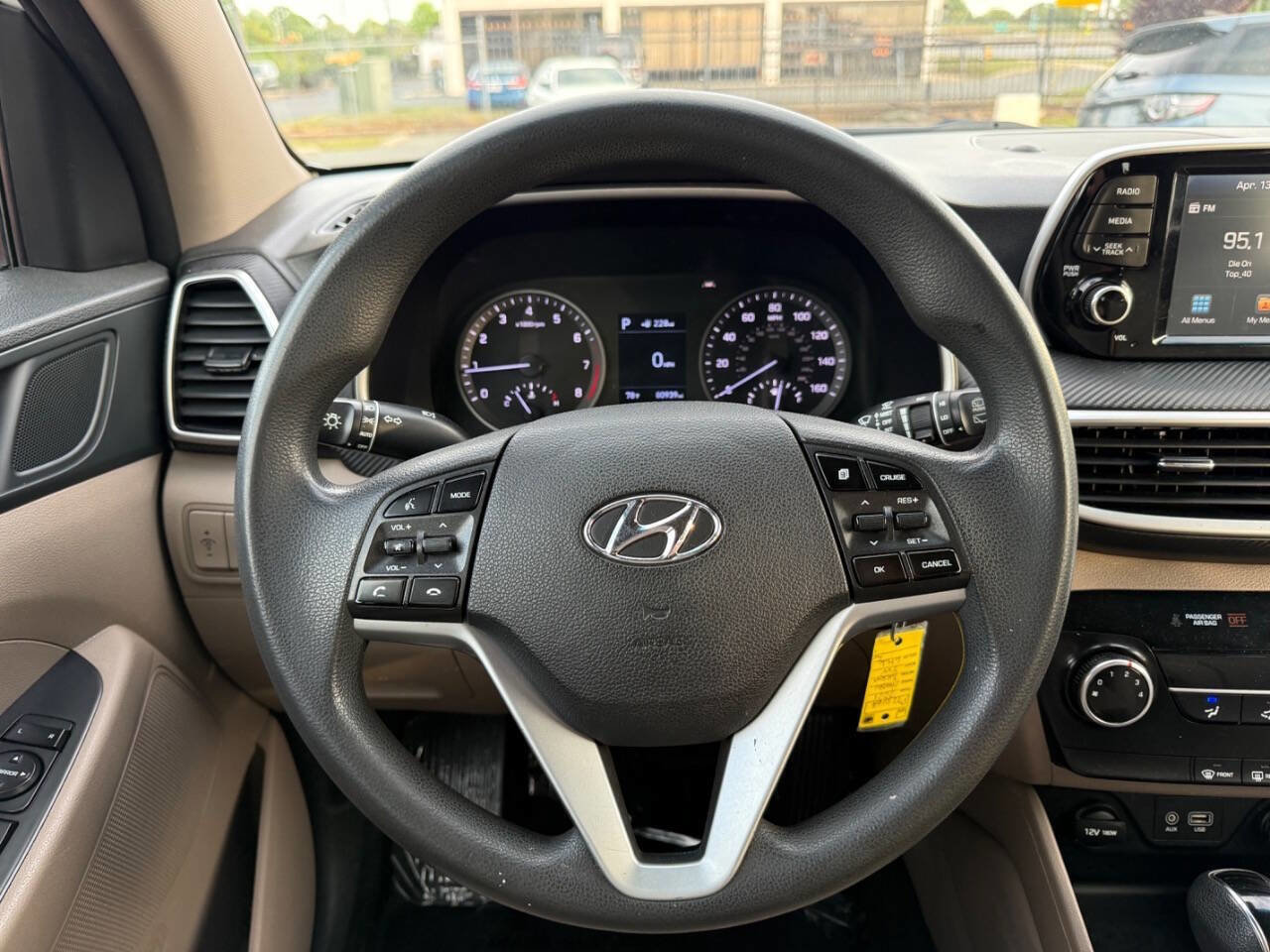 Used 2021 Hyundai Tucson SE w/ Cargo Package image 16