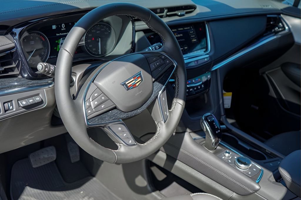 New 2026 Cadillac XT5 Premium Luxury w/ LPO, ONYX Package image 3