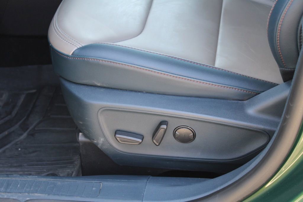 Used 2025 Ford Maverick Lariat image 16