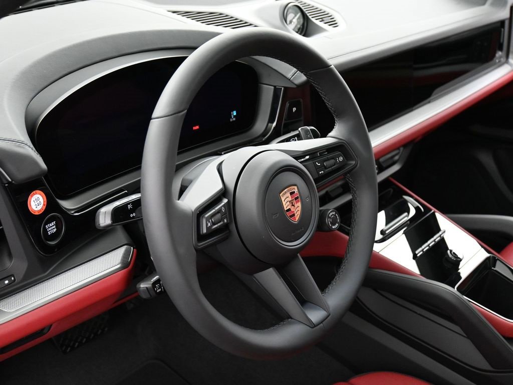New 2026 Porsche Cayenne Coupe image 17