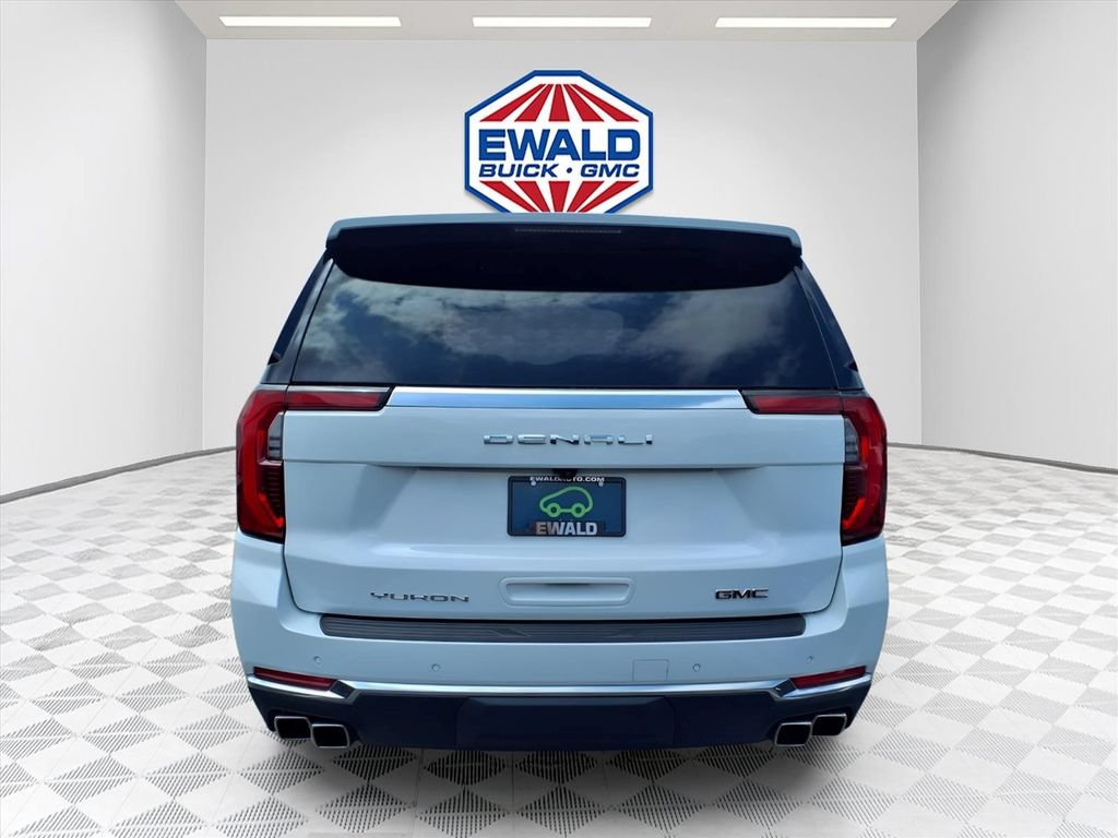 Certified 2025 GMC Yukon XL Denali w/ Sun & Power Step Package AWD/4WD image 8