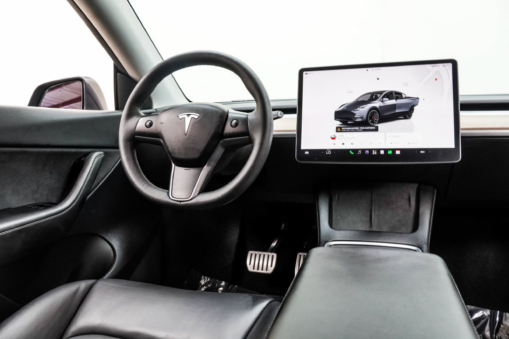 Used 2022 Tesla Model Y Performance AWD/4WD image 23
