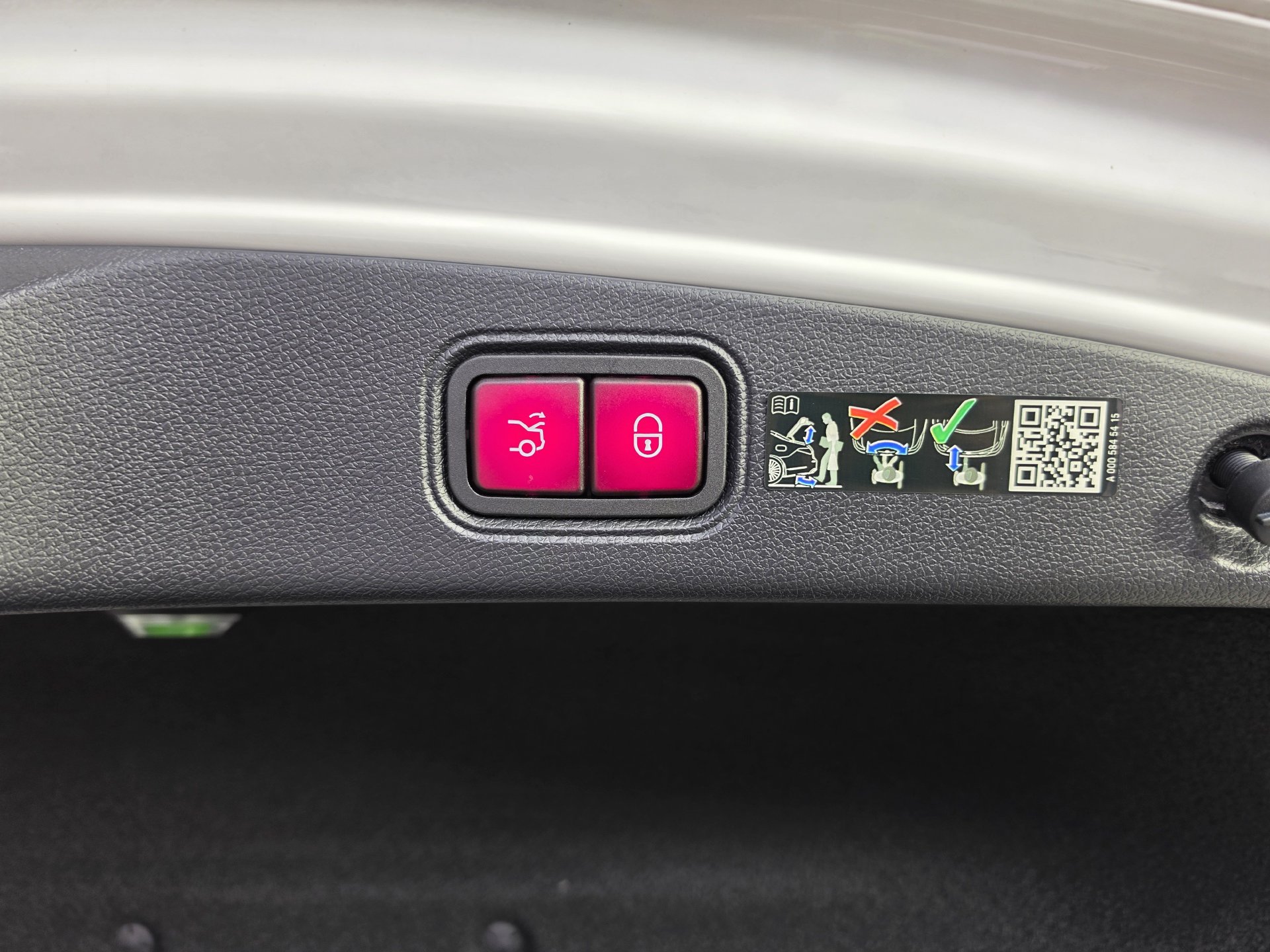 Used 2022 Mercedes-Benz E 450 Coupe image 41