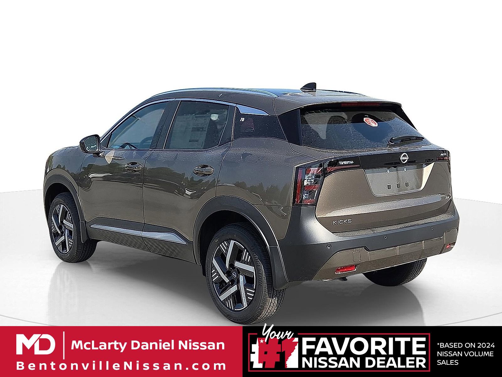 New 2026 Nissan Kicks SV w/ Illumination Package image 4