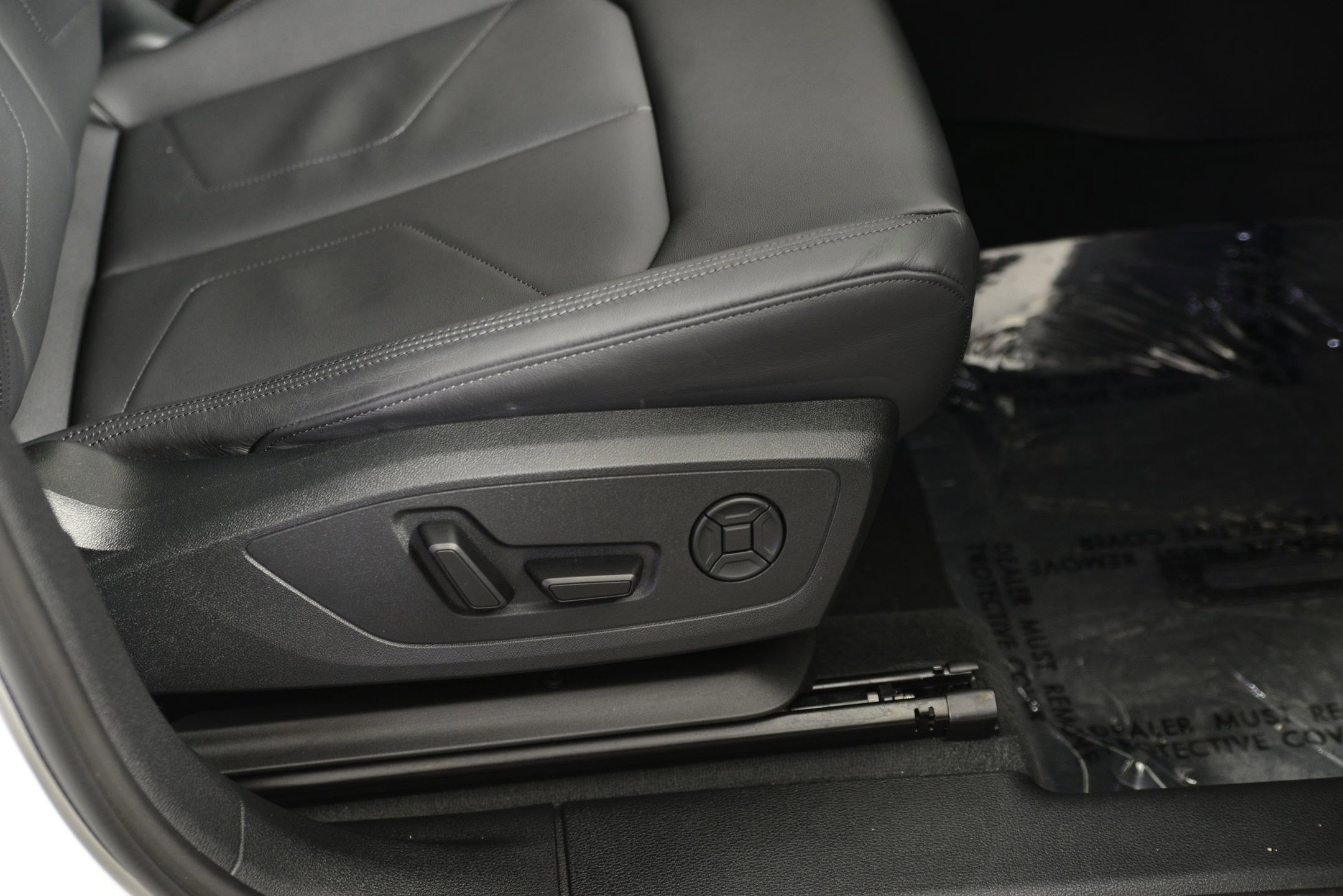 Certified 2025 Audi Q3 2.0T Premium w/ Convenience Package image 10