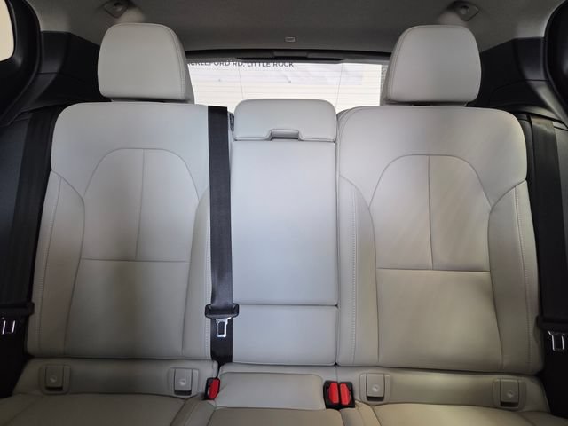 New 2026 Volvo XC40 B5 Plus w/ Protection Package Premier AWD/4WD image 11