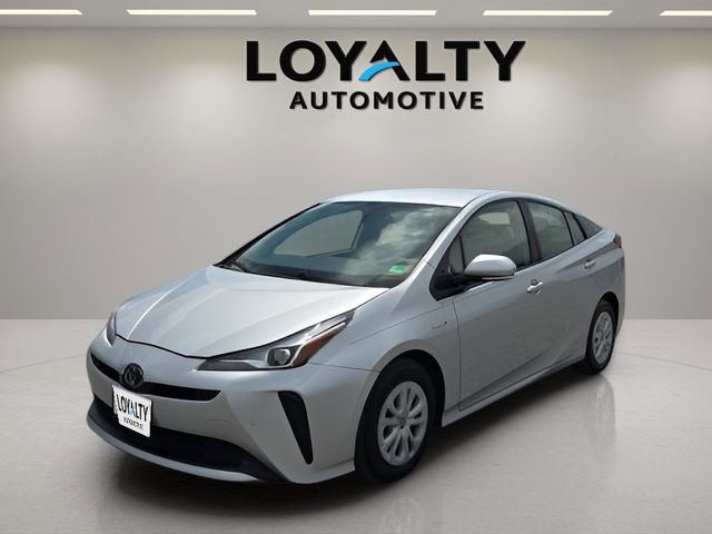 Used 2020 Toyota Prius LE FWD image 1