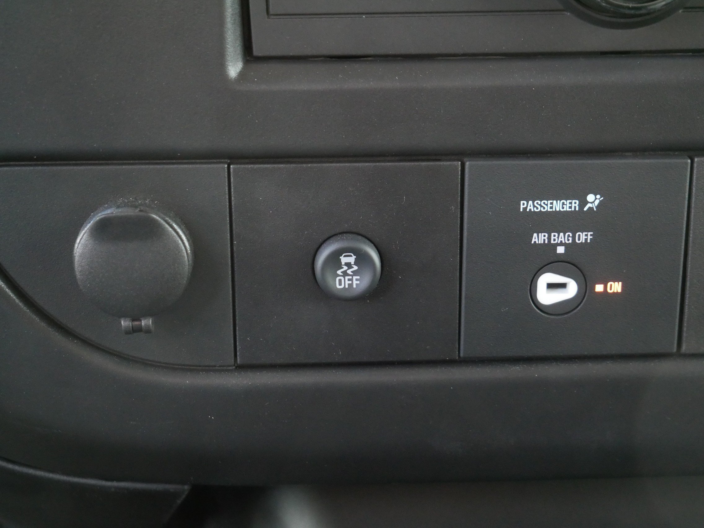New 2026 Chevrolet Express 3500 Extended w/ Driver Convenience Package RWD image 8