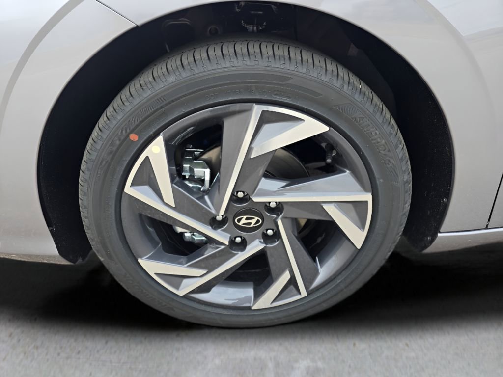 New 2026 Hyundai Elantra Limited image 9