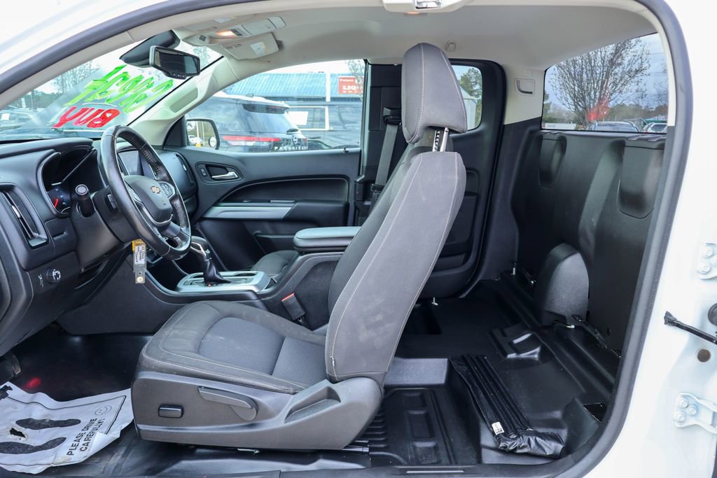 Used 2022 Chevrolet Colorado LT w/ Fleet Safety Package image 9