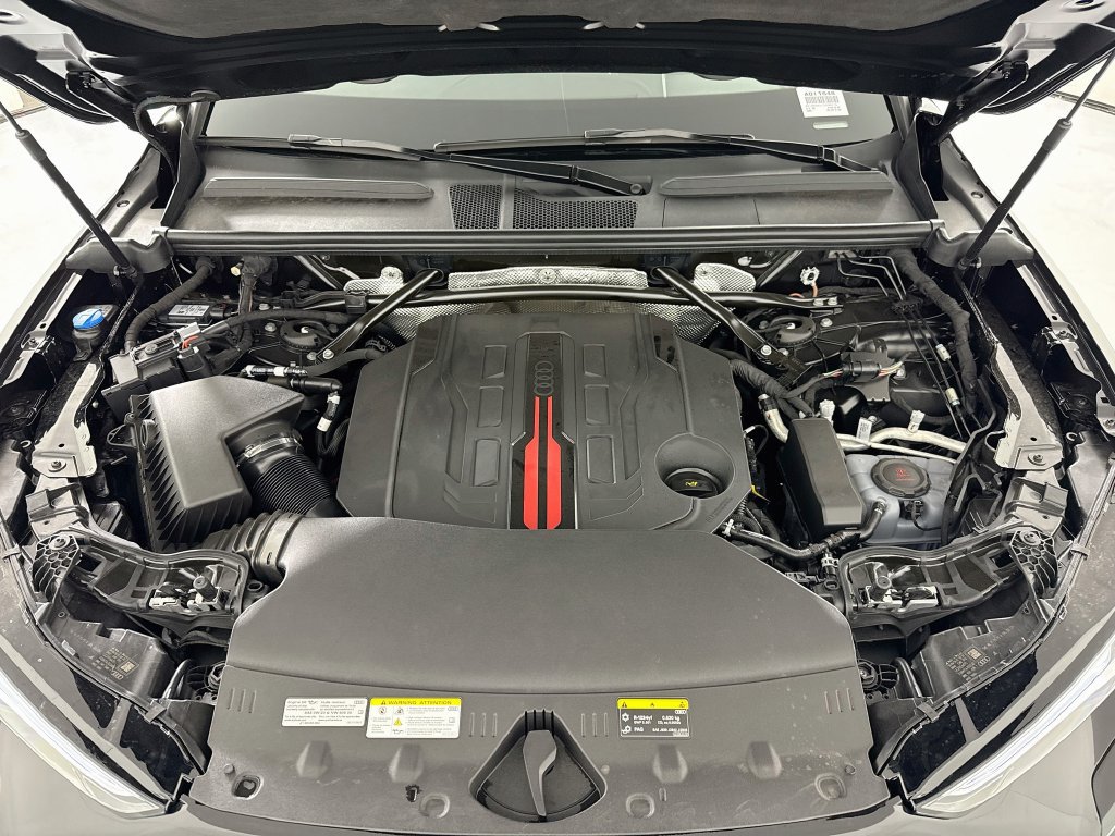 New 2026 Audi SQ5 Premium Plus AWD/4WD image 31