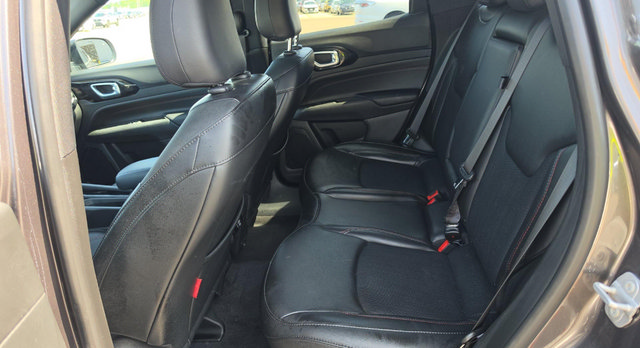 Used 2023 Jeep Compass Trailhawk AWD/4WD image 19