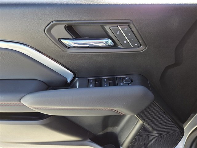 Used 2023 Chevrolet Colorado Z71 w/ Z71 Convenience Package 2 image 17