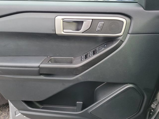 Used 2023 Ford Explorer 2WD image 12