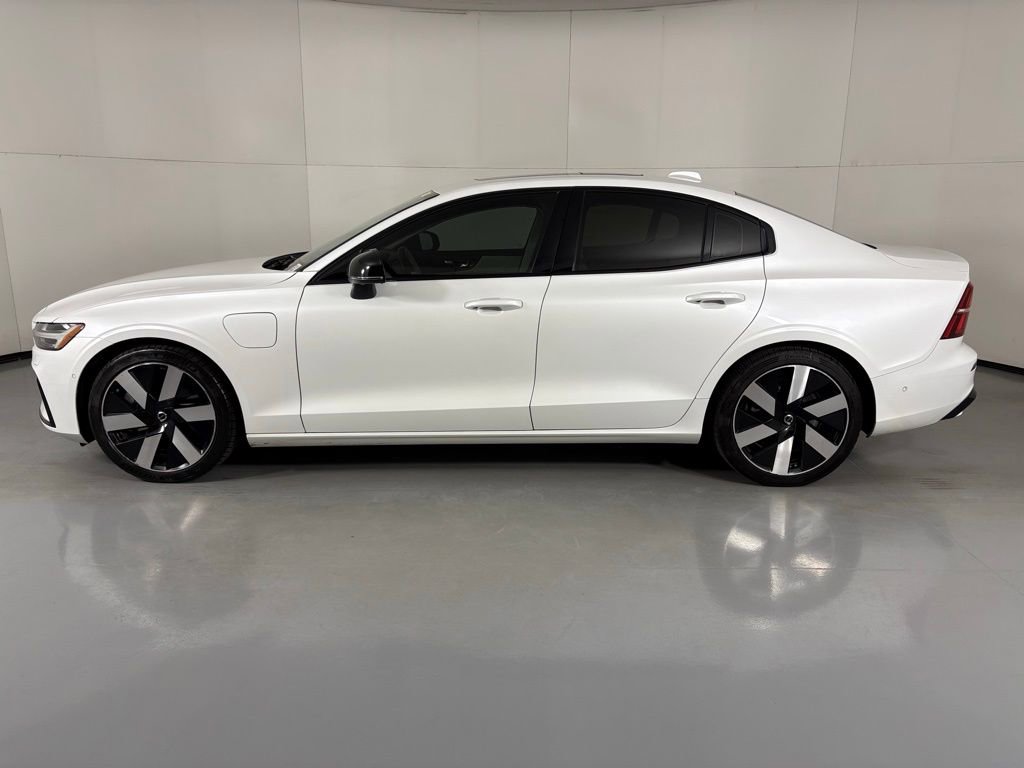 Used 2024 Volvo S60 T8 Ultimate w/ Climate Package image 5