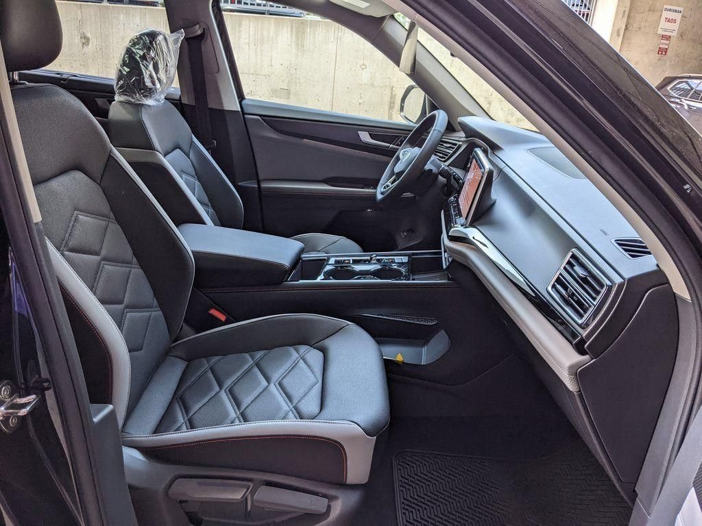 New 2026 Volkswagen Atlas Peak Edition AWD/4WD image 25