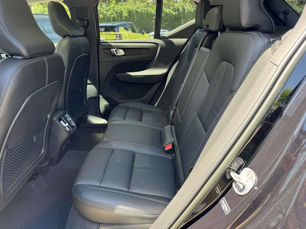 Used 2023 Volvo XC40 B5 Plus w/ Climate Package AWD/4WD image 13