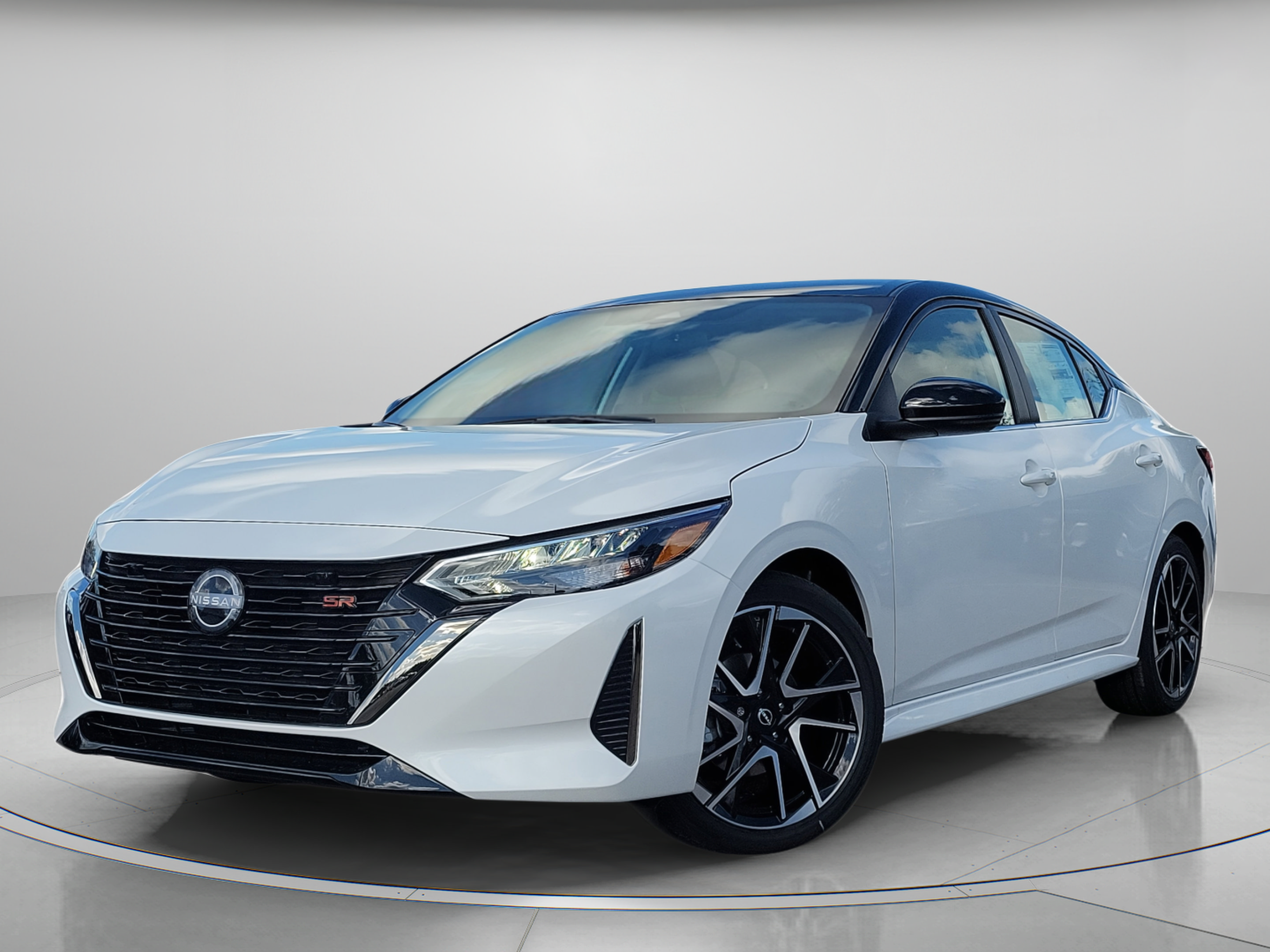 New 2025 Nissan Sentra SR FWD image 2