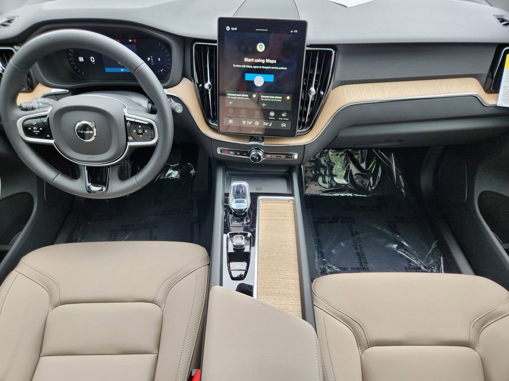 New 2026 Volvo XC60 B5 Plus w/ Climate Package AWD/4WD image 16