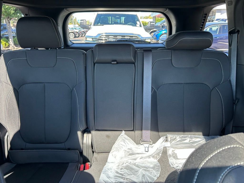 New 2025 Jeep Grand Cherokee Laredo X image 20