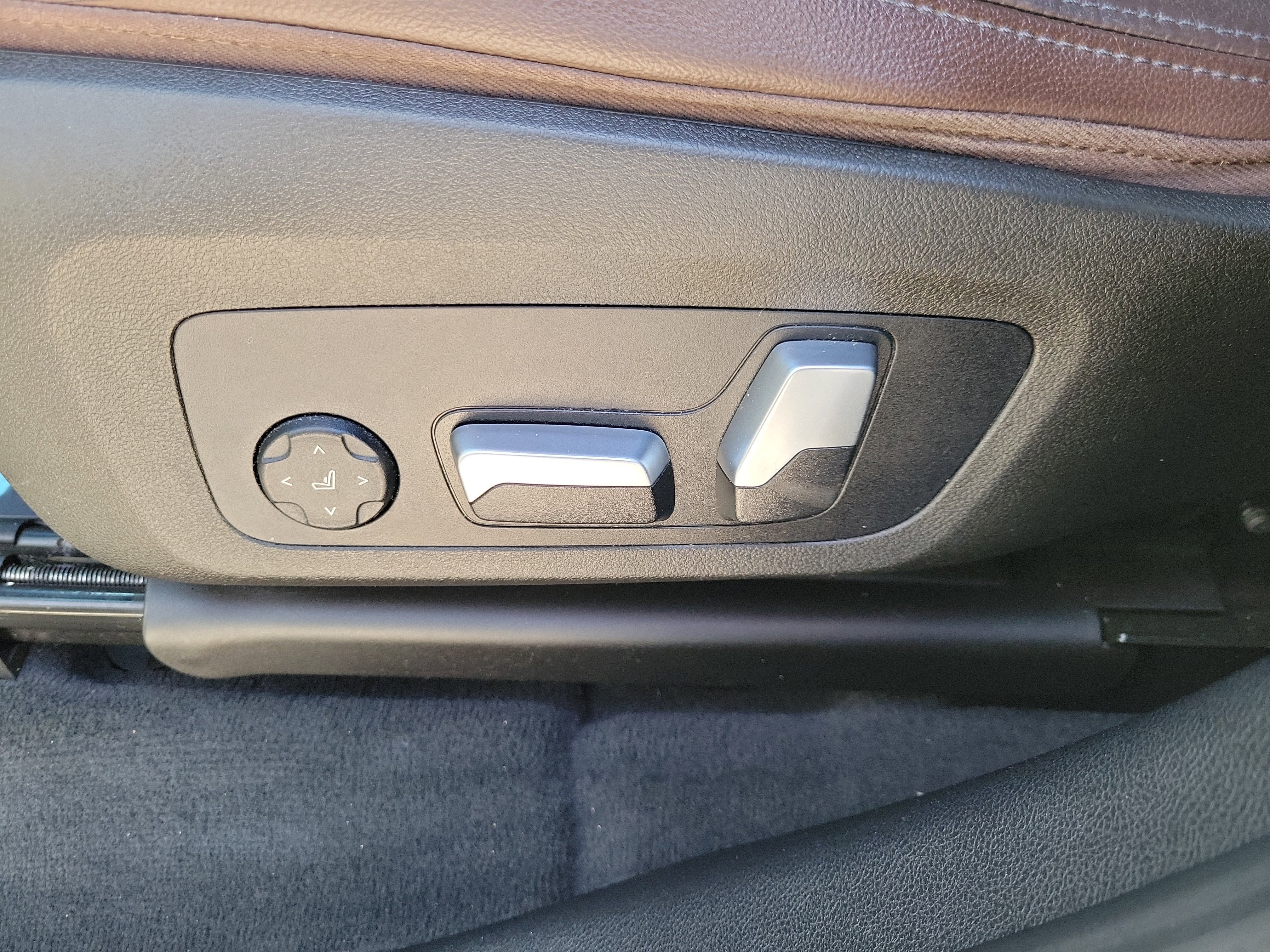 Used 2018 BMW X3 M40i image 16