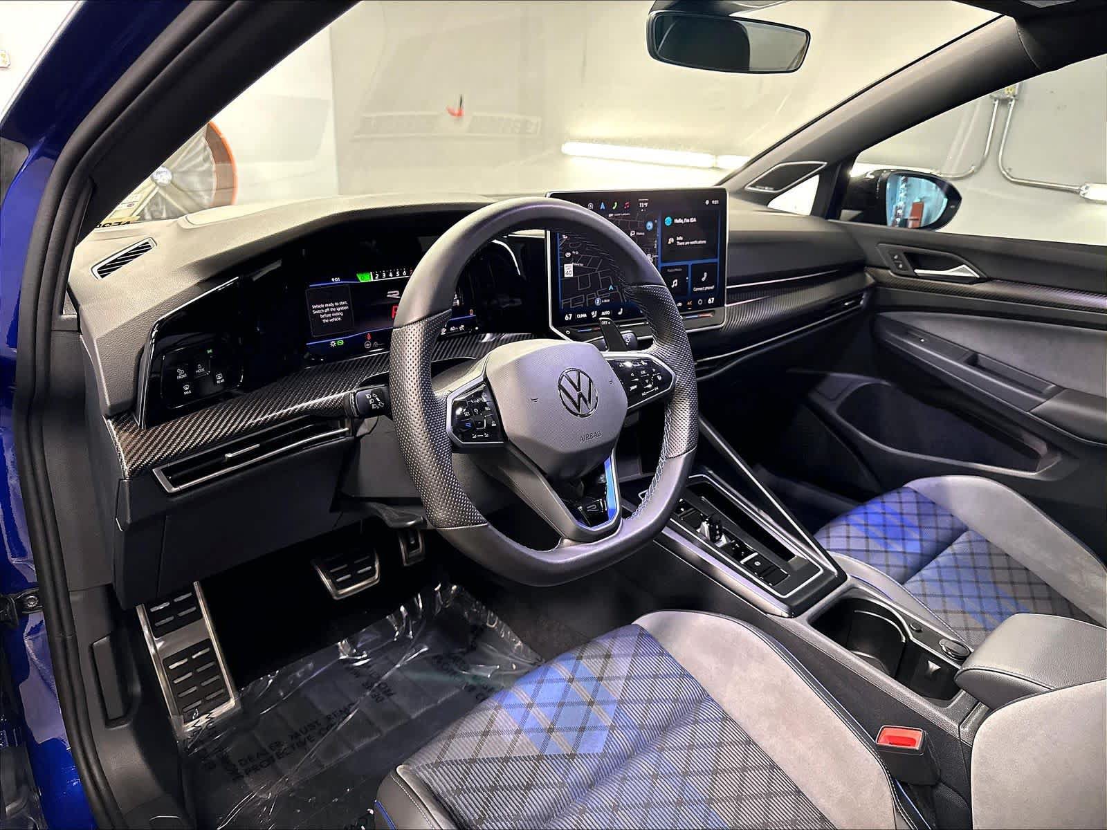 Used 2025 Volkswagen Golf R Black Edition AWD/4WD image 16