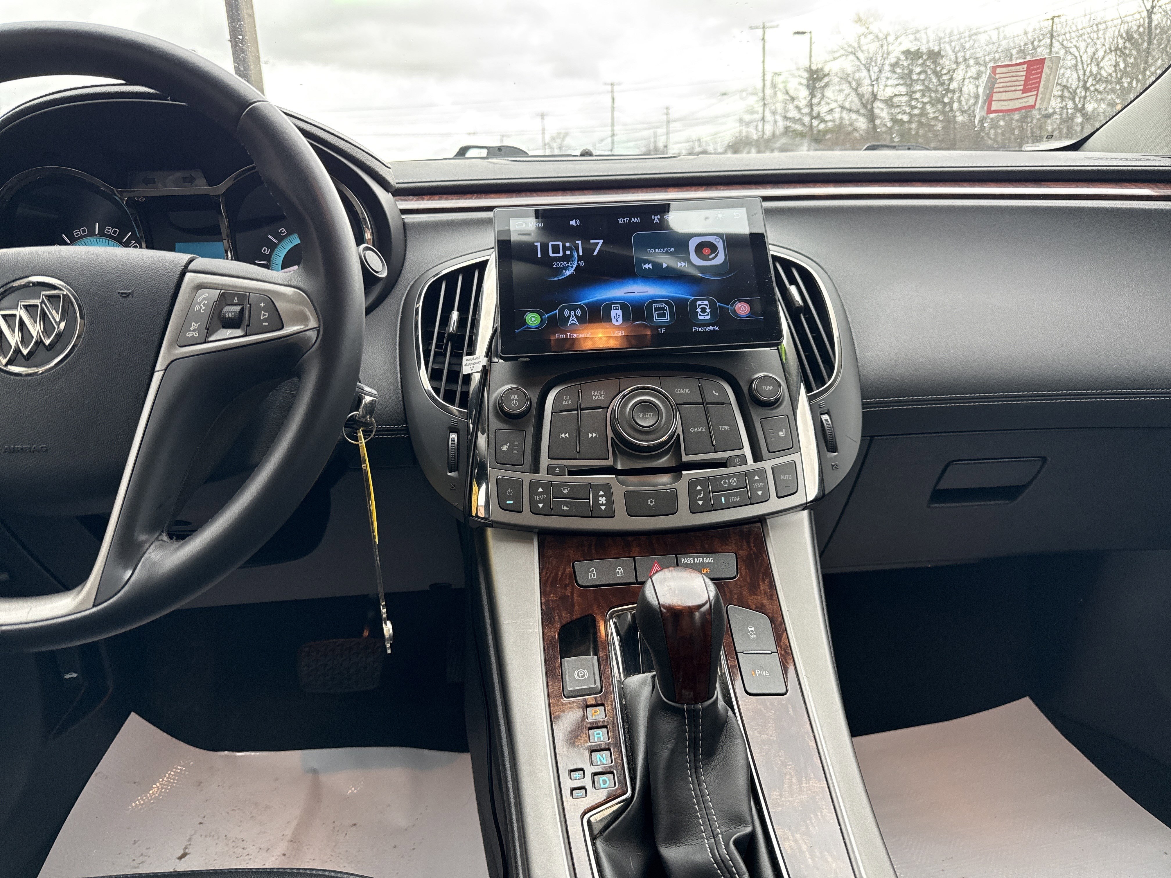 Used 2010 Buick LaCrosse CXL image 24