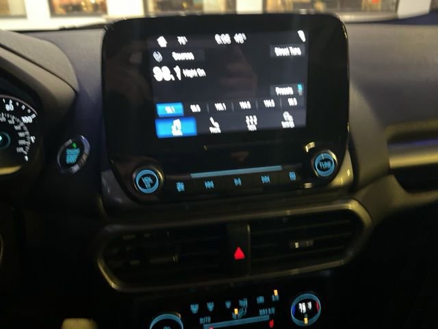 Used 2018 Ford EcoSport SE image 4